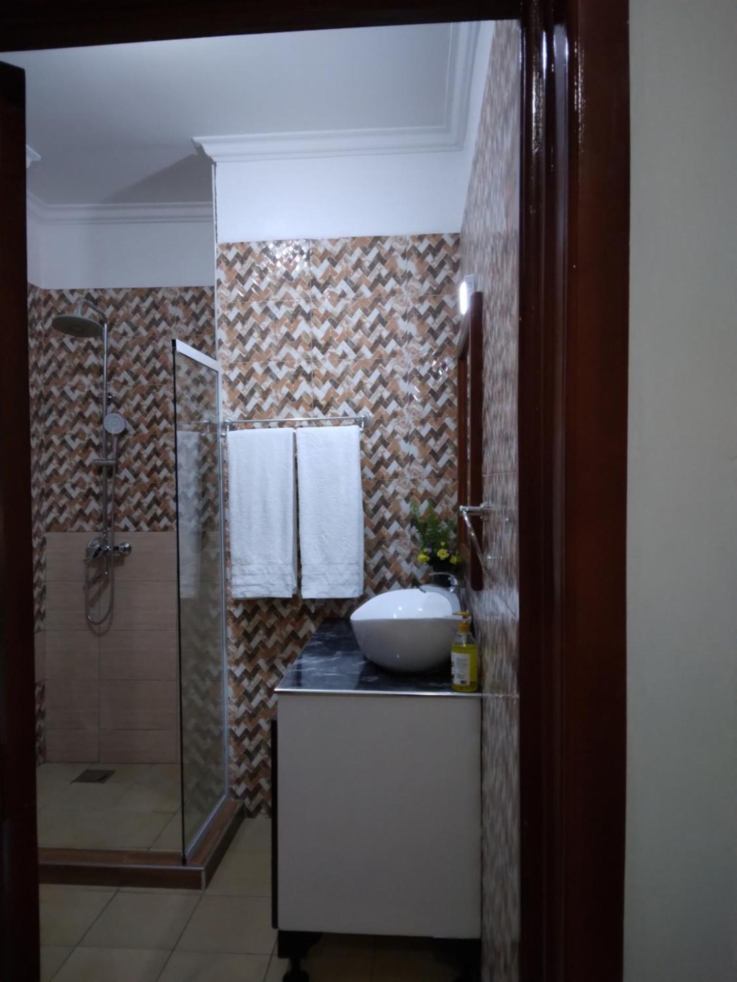 Sprunger Avenue - Tulia Homes Bed & Breakfast Moshi