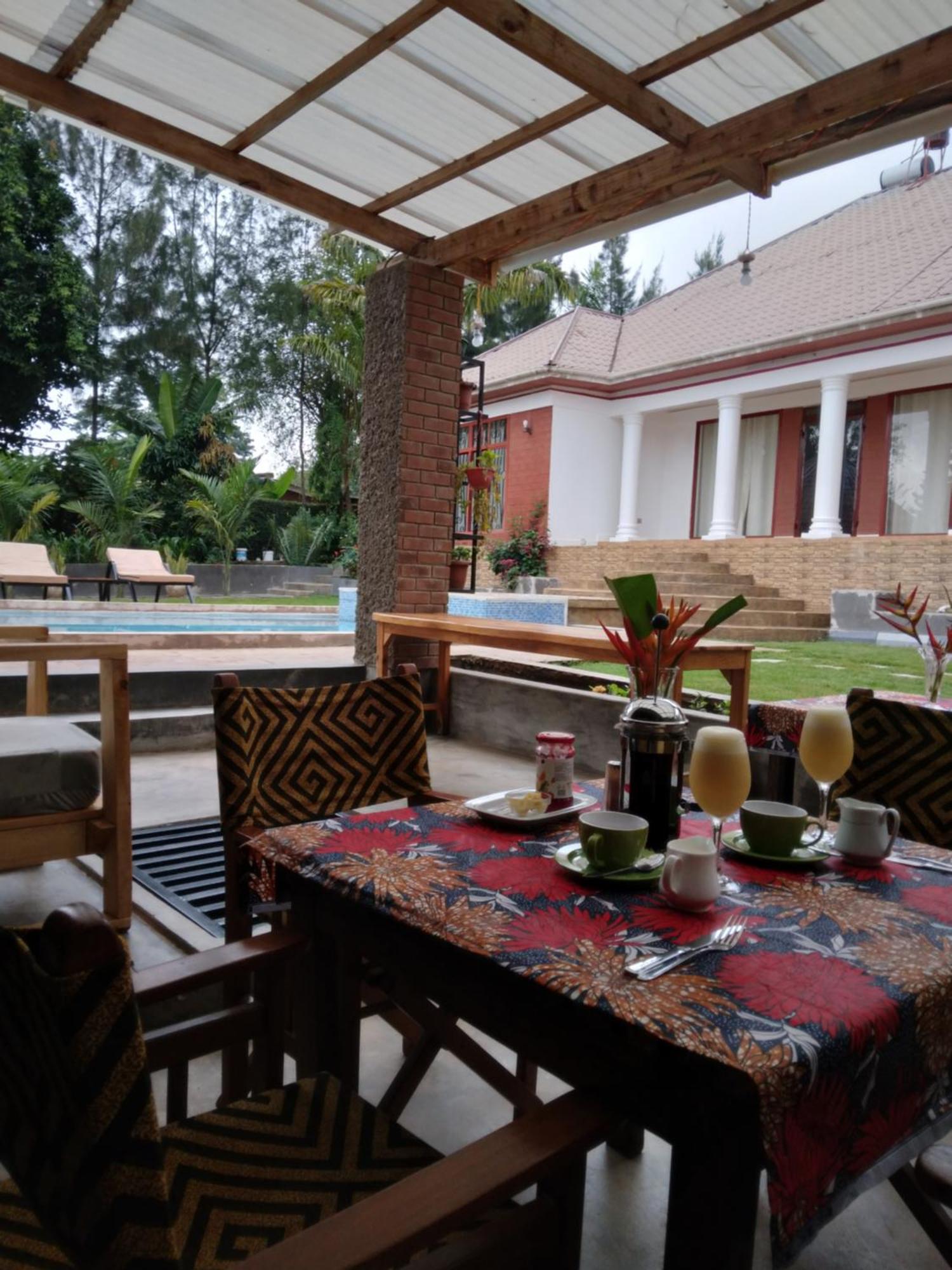 Sprunger Avenue - Tulia Homes *