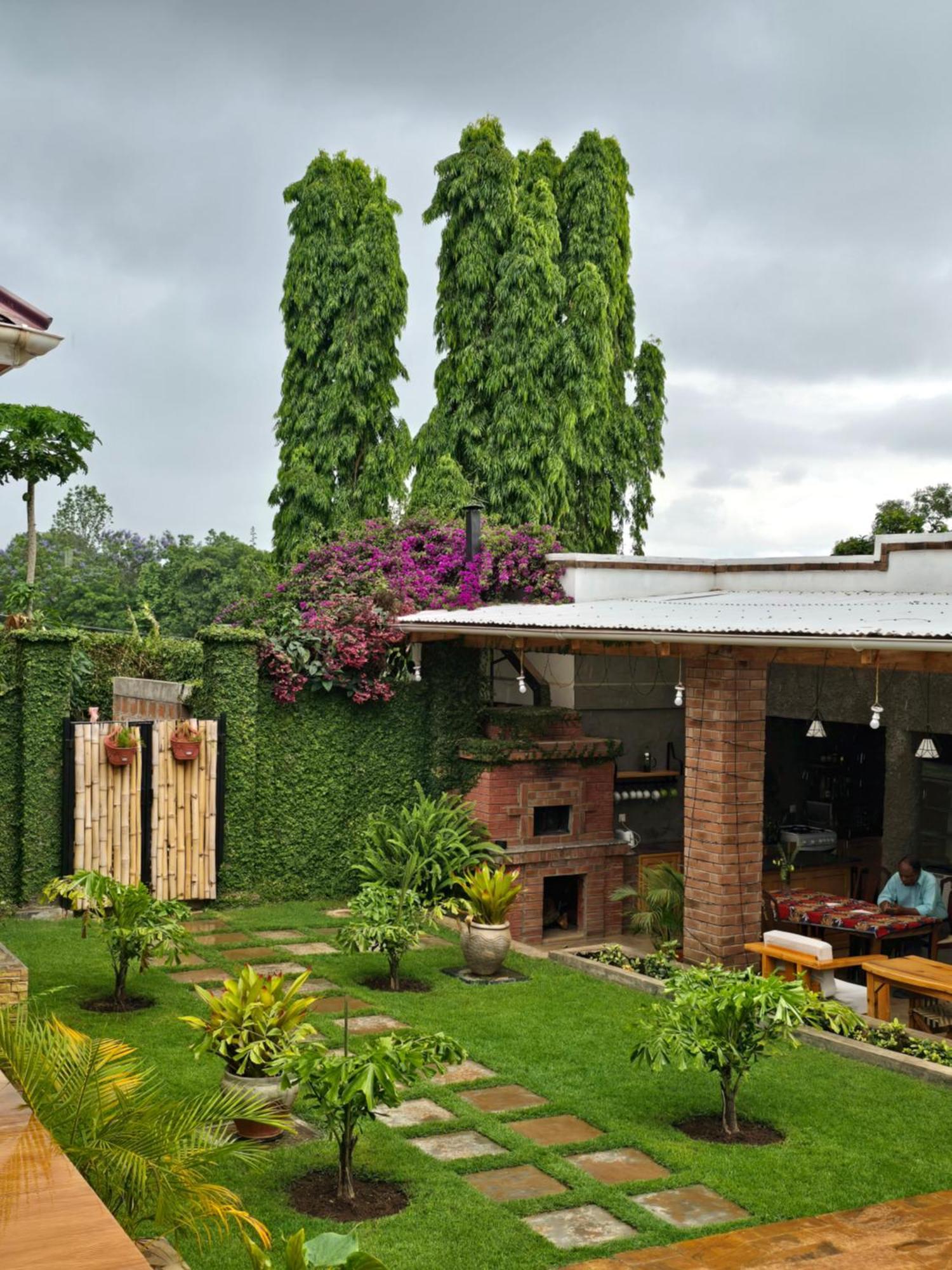 Sprunger Avenue - Tulia Homes Bed & Breakfast Moshi